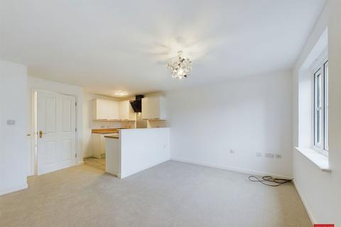 370 Tuffley Lane, Tuffley, Gloucester, GL4 0DL