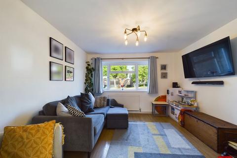 10 Curlew Road, Abbeydale, Gloucester, GL4 4TA