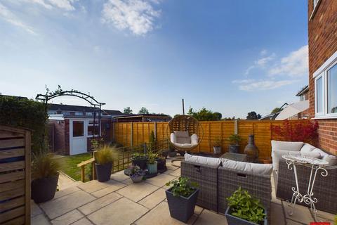 10 Curlew Road, Abbeydale, Gloucester, GL4 4TA