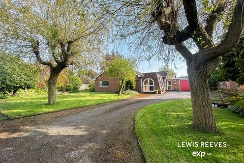 3 bedroom detached bungalow for sale, Church Road, Newark NG22