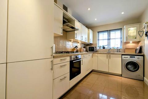 3 bedroom end of terrace house for sale, Sycamore Road, Bordon GU35