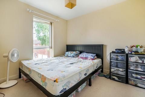 17 Beverley Road, Bracknell, RG12 9GS