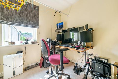 17 Beverley Road, Bracknell, RG12 9GS