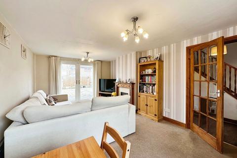 138 Stonegarth, Carlisle, CA2 6PE