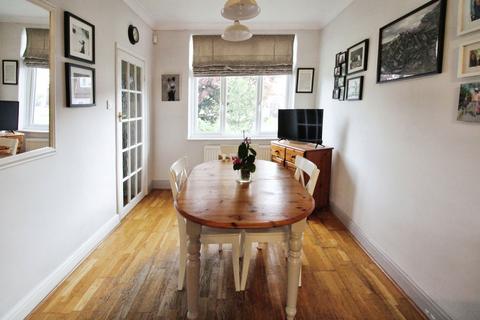 5 bedroom end of terrace house for sale, Belmont Road, Harrow HA3