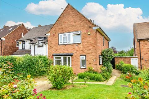 15 Coombe Drive, Ruislip, HA4 9TW