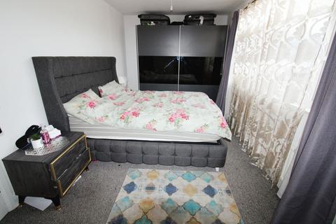 30 Tillotson Road, Harrow, HA3 6PS