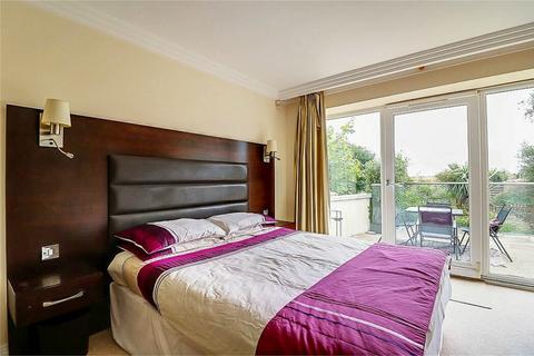 2 bedroom flat for sale, Studland Dene, 2 Studland Road, BOURNEMOUTH, BH4