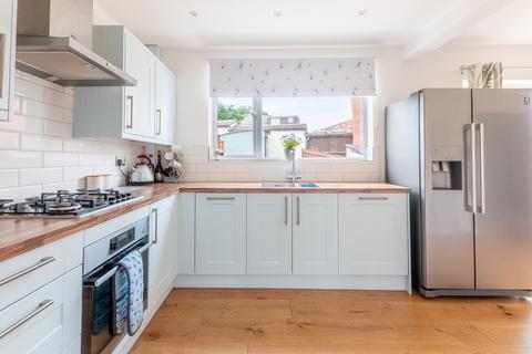 24 Nigel Park, Bristol, BS11 0ET