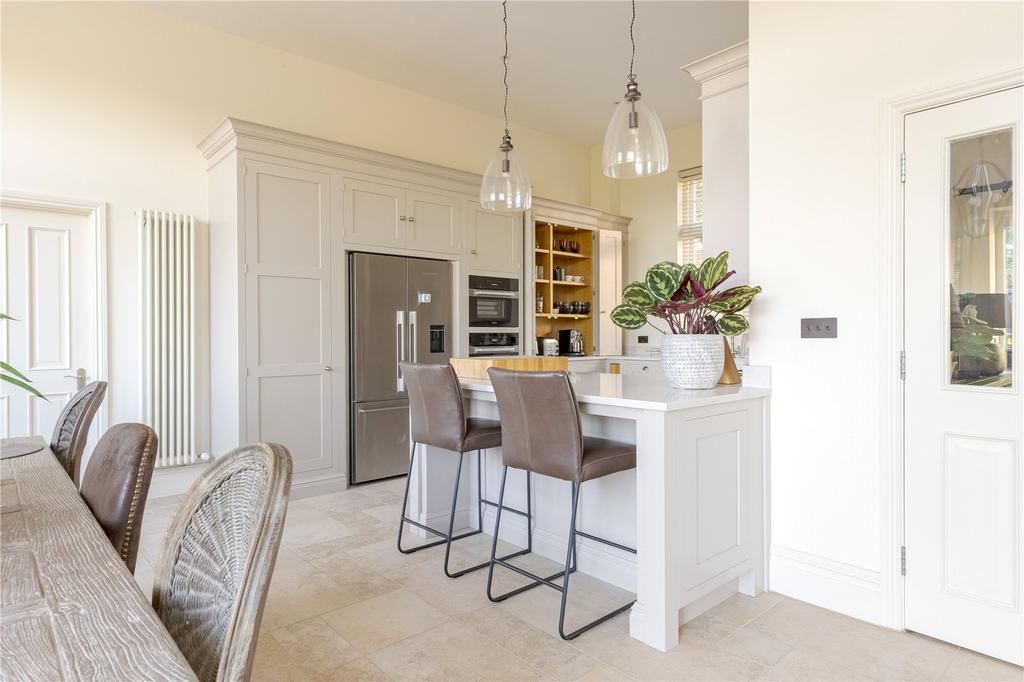 Kitchen/Dining