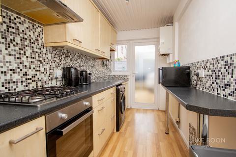 8 Maynarde Close, Plymouth, PL7 2XX
