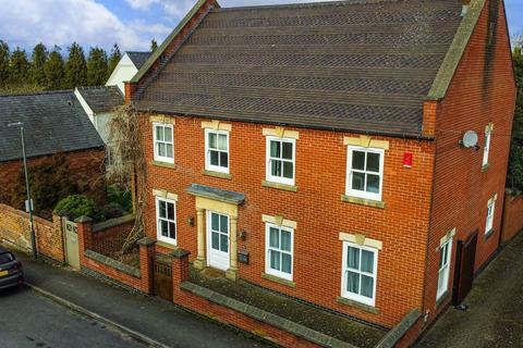 4 bedroom detached house for sale, Commerce Street, Melbourne DE73