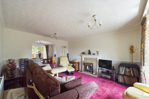 6 Essex Close, Churchdown, Gloucester, GL3 1NZ