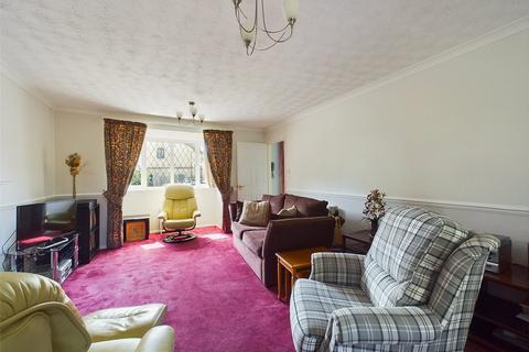 6 Essex Close, Churchdown, Gloucester, GL3 1NZ