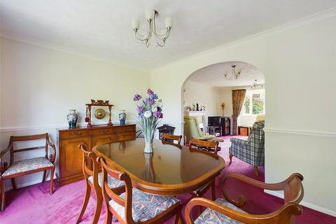 6 Essex Close, Churchdown, Gloucester, GL3 1NZ