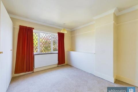 7 Highfield Crescent, Bradford, BD9 6HP