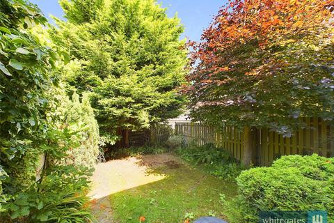 7 Highfield Crescent, Bradford, BD9 6HP