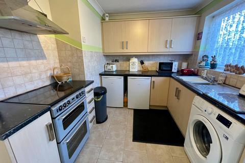 2 bedroom semi-detached house for sale, Cleveland Close, Swadlincote DE11