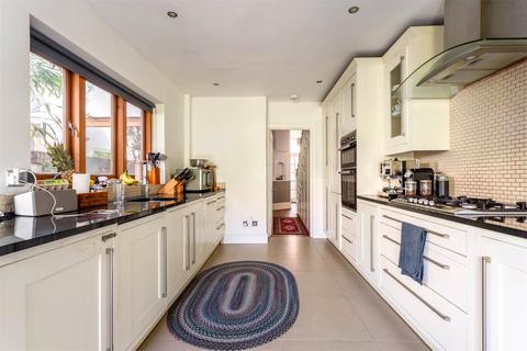 4 bedroom terraced house for sale, Addison Road, Hove BN3