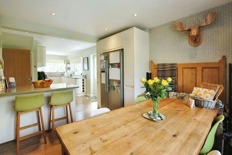 5 Barton Close, Charlton Kings, Cheltenham, GL53 9HS