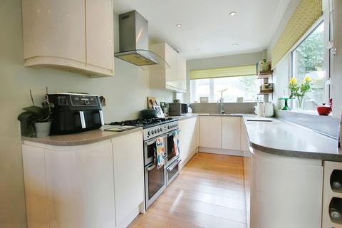 5 Barton Close, Charlton Kings, Cheltenham, GL53 9HS