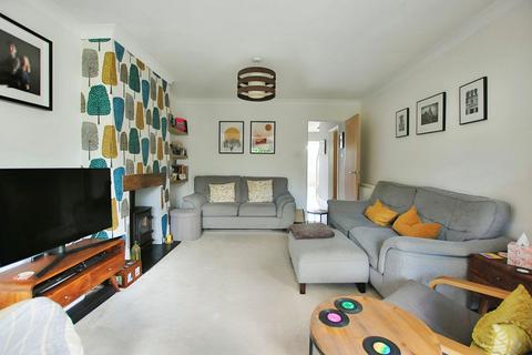 5 Barton Close, Charlton Kings, Cheltenham, GL53 9HS