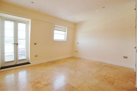 24, Grosvenor House, 13 - 19 Evesham Road, Cheltenham, GL52 2AA