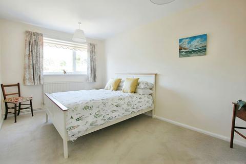 10 Tensing Road, Cheltenham, GL53 9LX