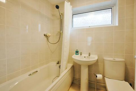 10 Tensing Road, Cheltenham, GL53 9LX