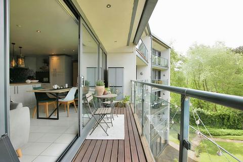 Apartment 20, The Crescent Gloucester Road, Cheltenham, GL51 8PF
