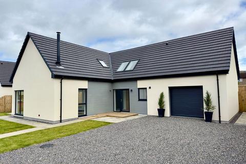 4 Auchroisk Place, Cromdale, Grantown-on-spey, PH26 3QF
