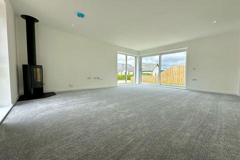 4 Auchroisk Place, Cromdale, Grantown-on-spey, PH26 3QF