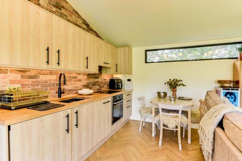 1 bedroom lodge to rent, Wheatsheaf Road, Henfield