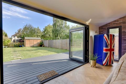 1 bedroom lodge to rent, Wheatsheaf Road, Henfield