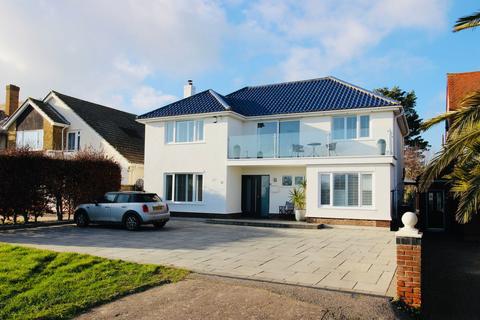 4 bedroom detached house for sale, Sandwich Road, Ramsgate CT12