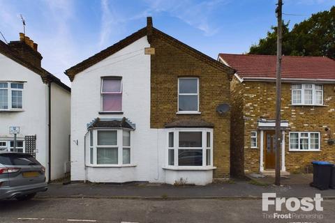 2 bedroom semi-detached house for sale, Farmers Road, Staines-upon-Thames, Surrey, TW18