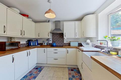 3 bedroom terraced house for sale, The Street, Dover CT15