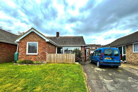 3 bedroom semi-detached house for sale, Chestnut Close, Dover CT16