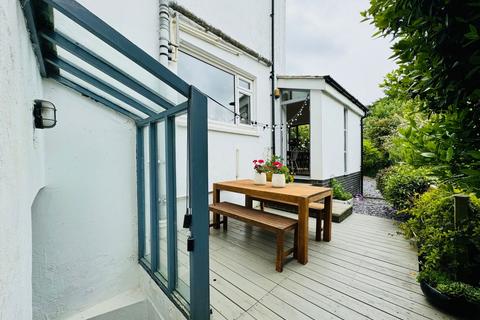 39 Clarendon Road, Dover, CT17 9QA