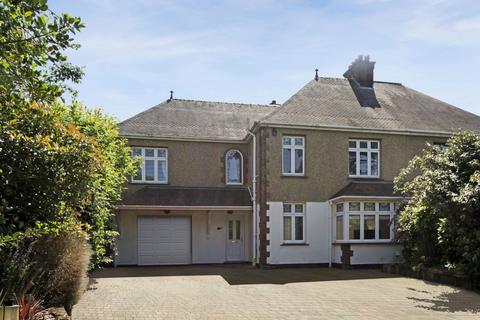 5 bedroom semi-detached house for sale, High Road, Dartford DA2