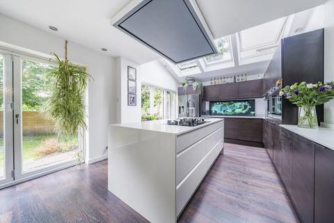 10 Inchwood, West Wickham, BR4 9RB