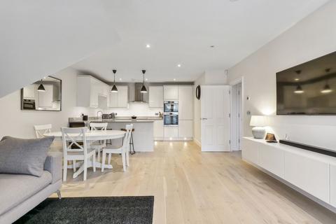 8, Merrywood Court Bickley Park Road, Bromley, BR1 2AY