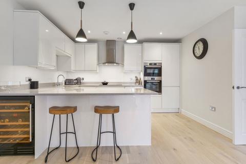 8, Merrywood Court Bickley Park Road, Bromley, BR1 2AY