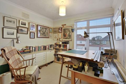 49 Avondale Road, Bromley, BR1 4HS