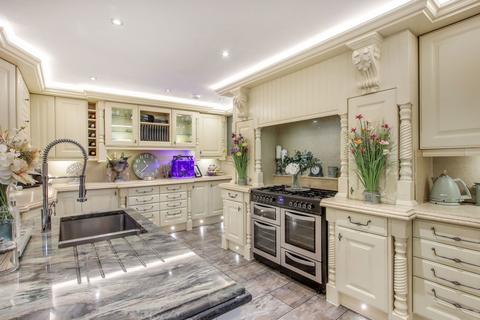 5 bedroom detached house for sale, Kingsingfield Road, Sevenoaks TN15