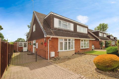 9 Ashdene Close, Kidderminster, DY10 3XB
