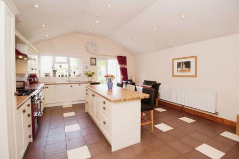 88 Birmingham Road, Kidderminster, DY10 2SR