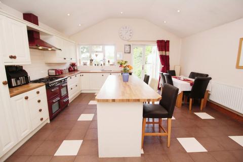 88 Birmingham Road, Kidderminster, DY10 2SR