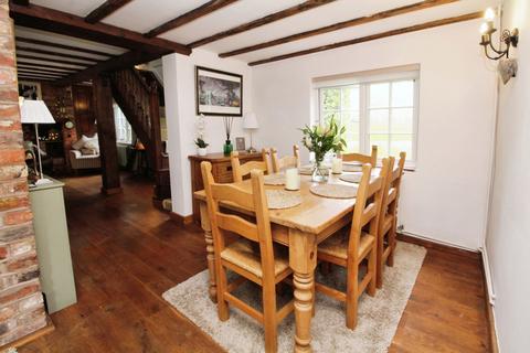 Marlbrook Cottage Footrid, Mamble, Kidderminster, DY14 9JS