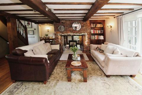 Marlbrook Cottage Footrid, Mamble, Kidderminster, DY14 9JS